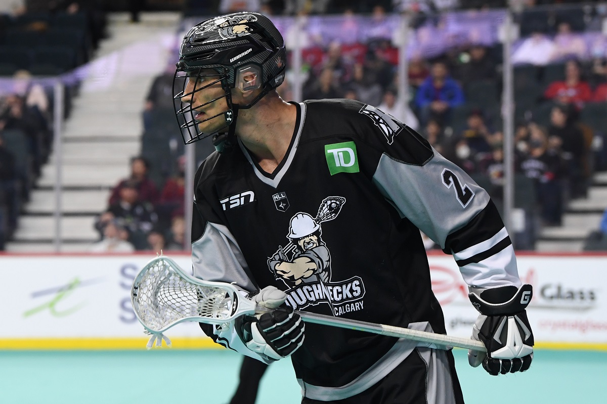 WHY DOES ELI SALAMA WEAR ONE LEGGING? - Calgary Roughnecks